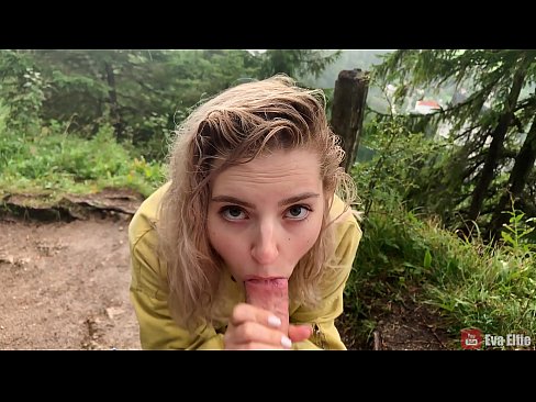 ❤️ Nwatakịrị nwanyị na-eloda ọnụ mgbe ọ gbasasịrị ọha - Eva Elfi ❤️  na porn% ig.porno-filmy.ru%